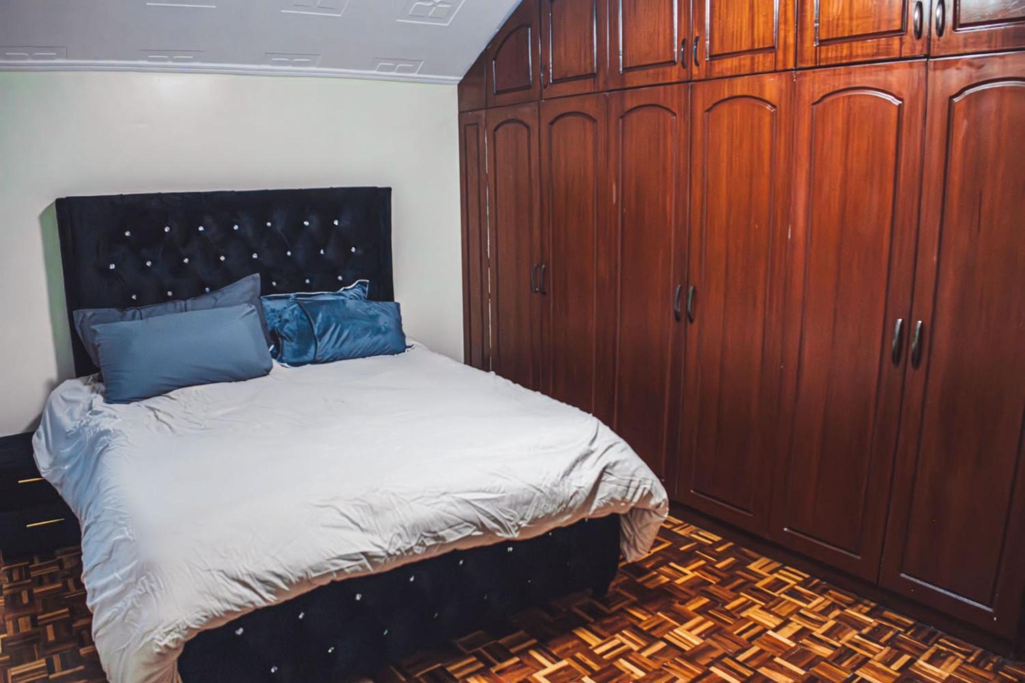 Kile Bunker Nairobi
