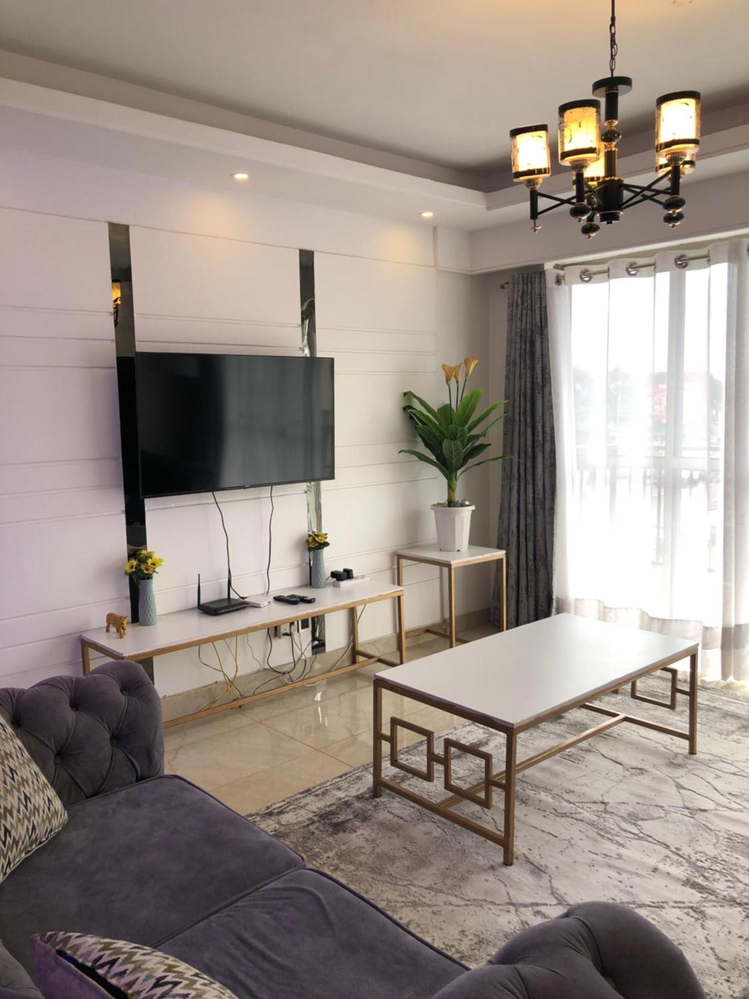 Serene Two Bedroom At Vesta Garden *