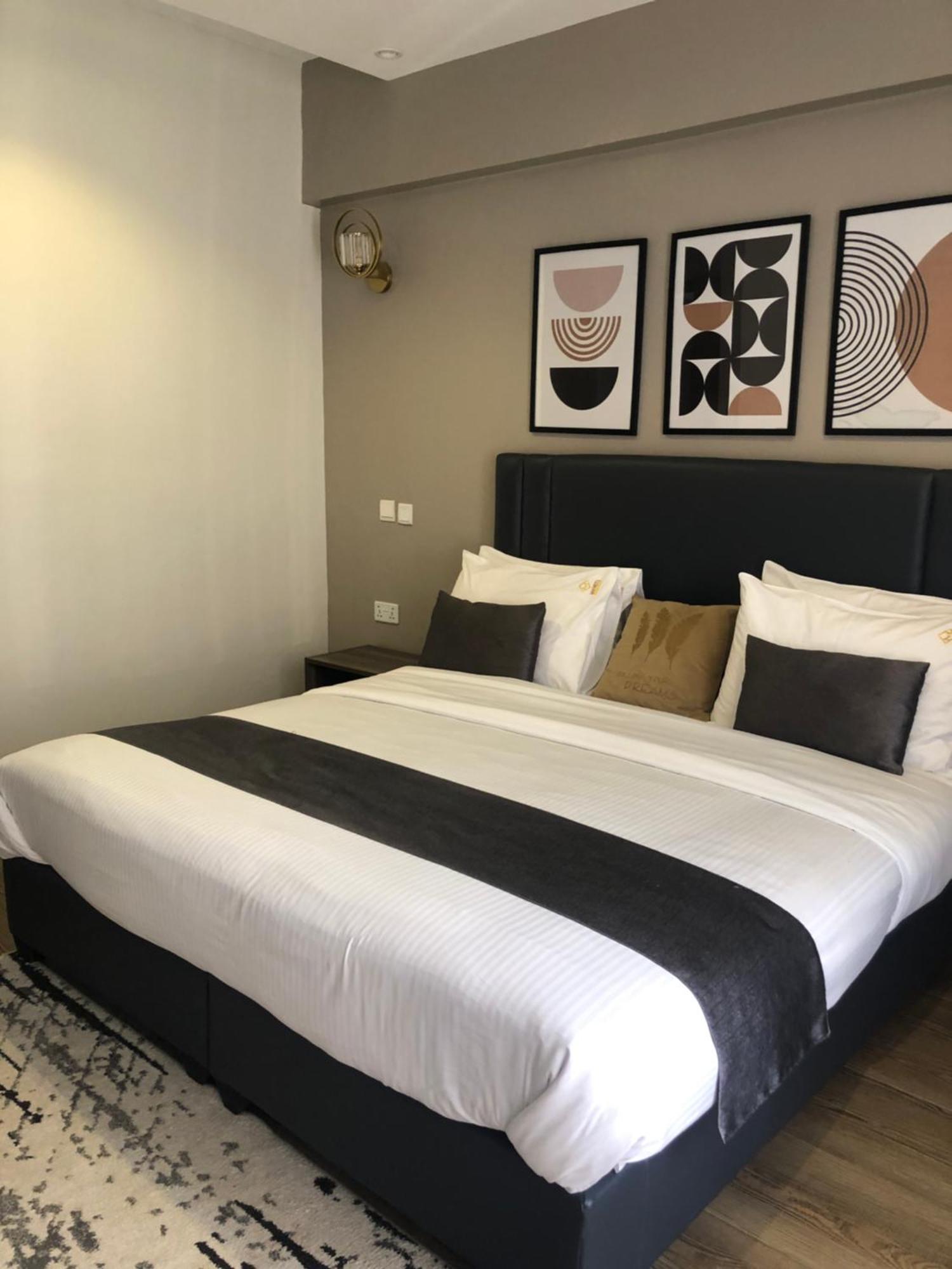 The Perfect One Bed At Wellivia Apartment *