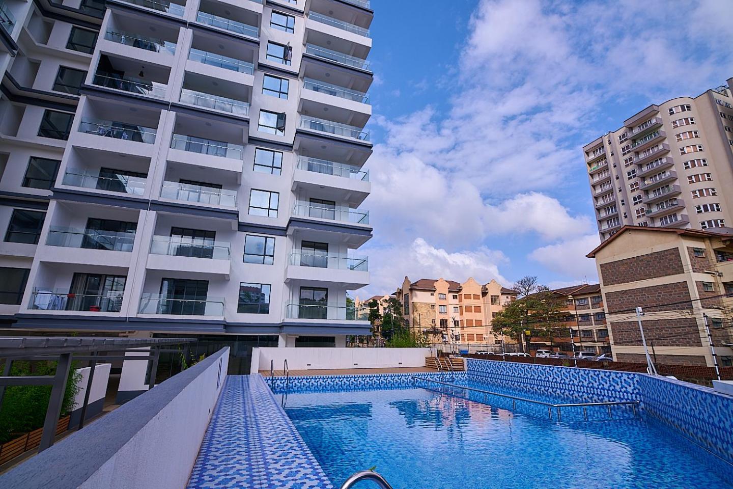 Luxury Modern With A Pool And Gym In Kilimani Apartment *