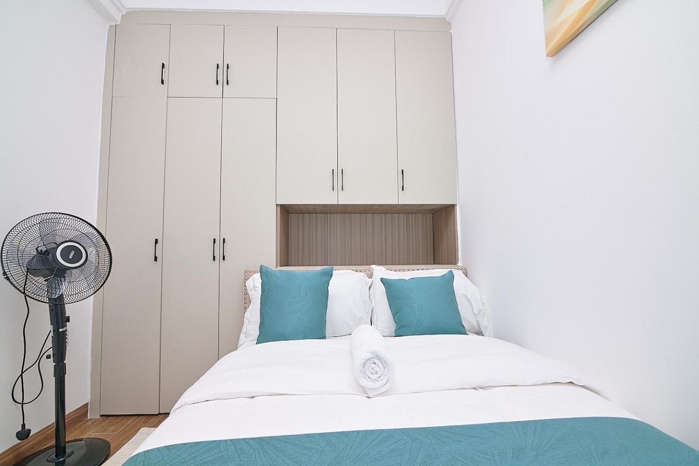 Apartment Luxury Modern With A Pool And Gym In Kilimani Nairobi
