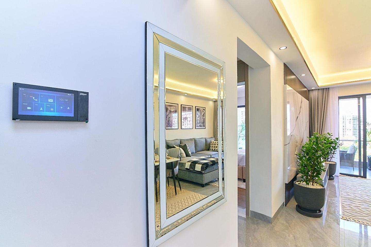 Luxury Modern With A Pool And Gym In Kilimani * Nairobi