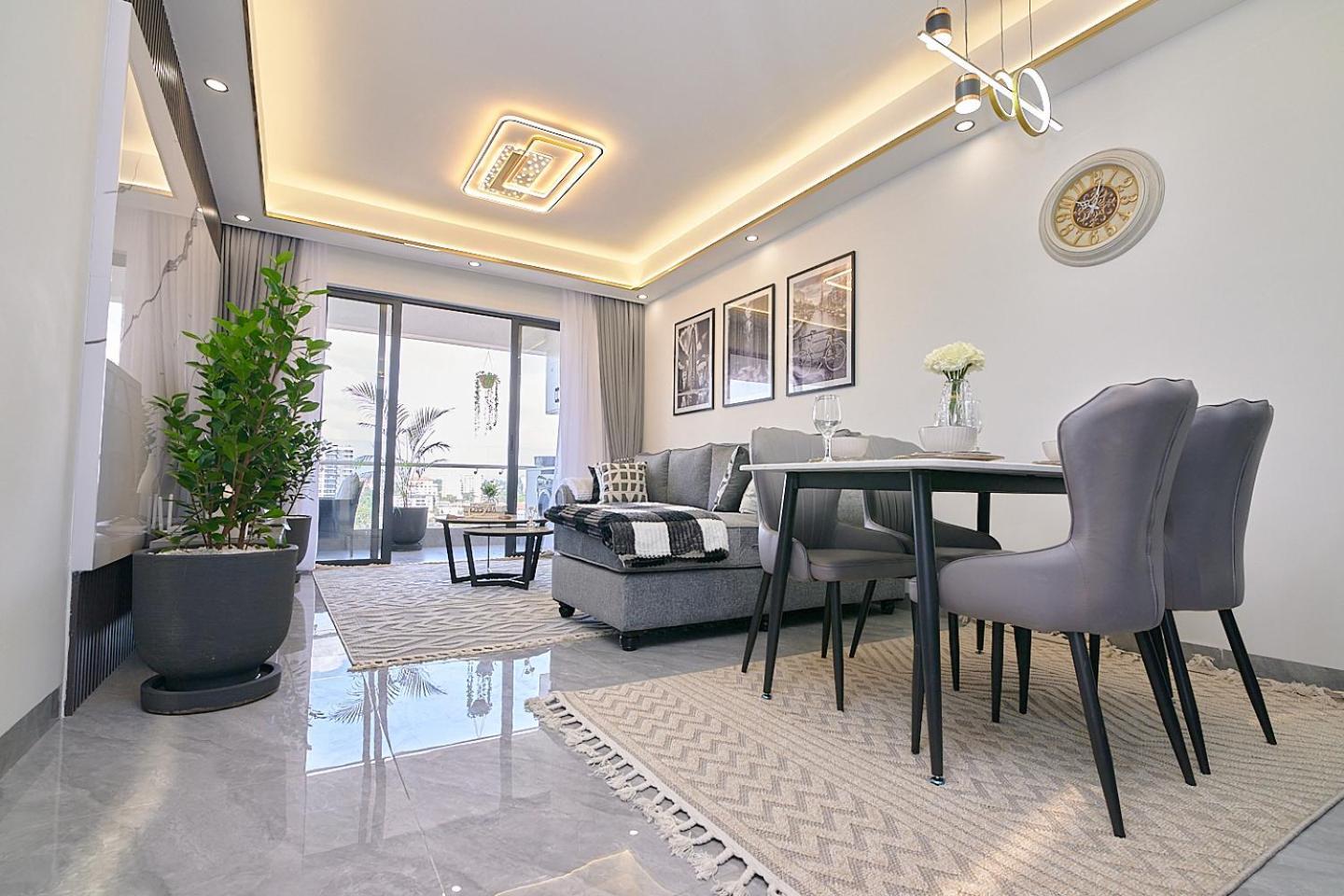 Apartment Luxury Modern With A Pool And Gym In Kilimani Nairobi