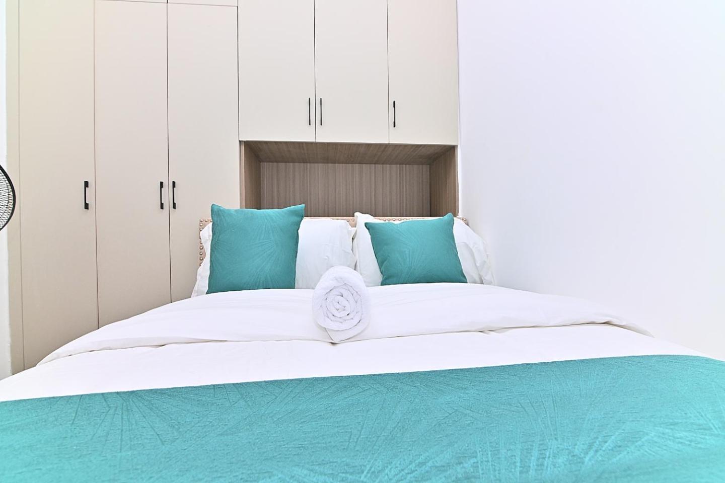 Apartment Luxury Modern With A Pool And Gym In Kilimani Nairobi