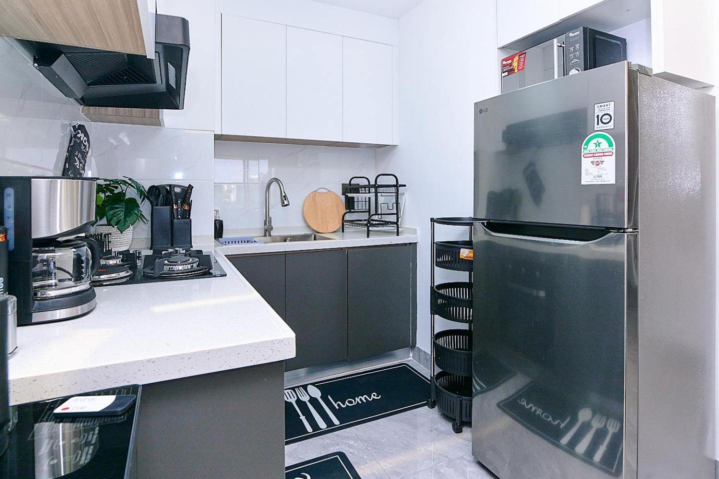 Apartment Luxury Modern With A Pool And Gym In Kilimani