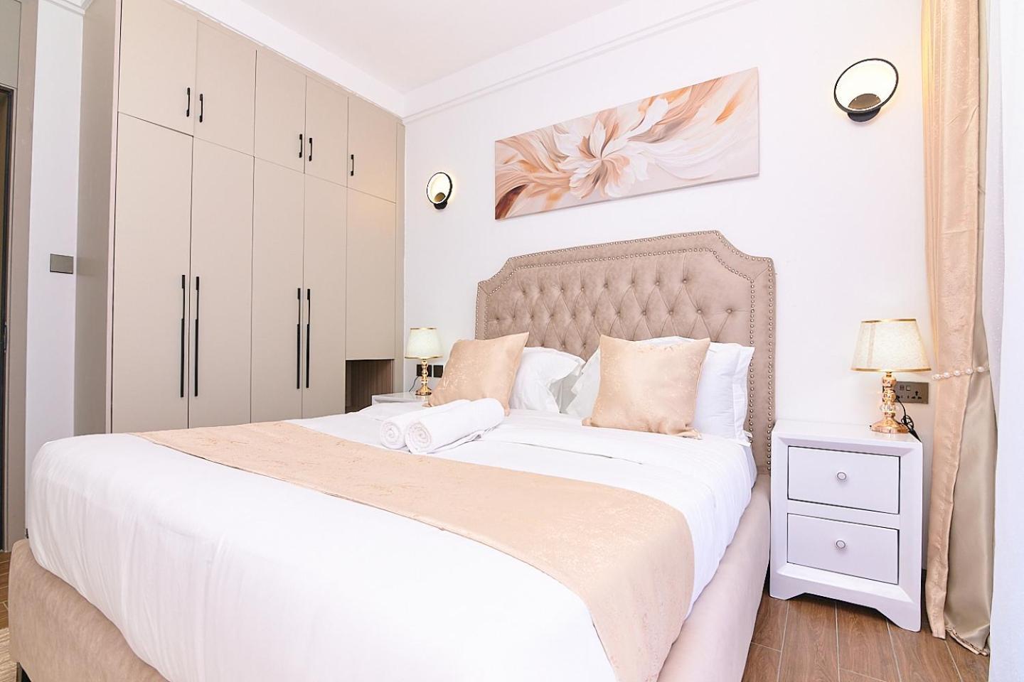Apartment Luxury Modern With A Pool And Gym In Kilimani *