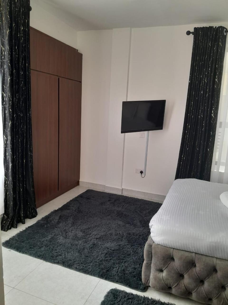 Apartment Favourite Staycation By Janice