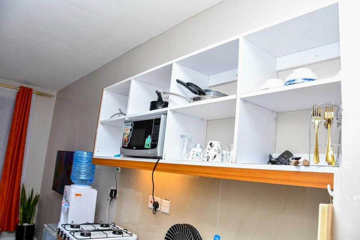 Stylish With Rooftop Pool In Nairobi-jojo Homes Apartment *