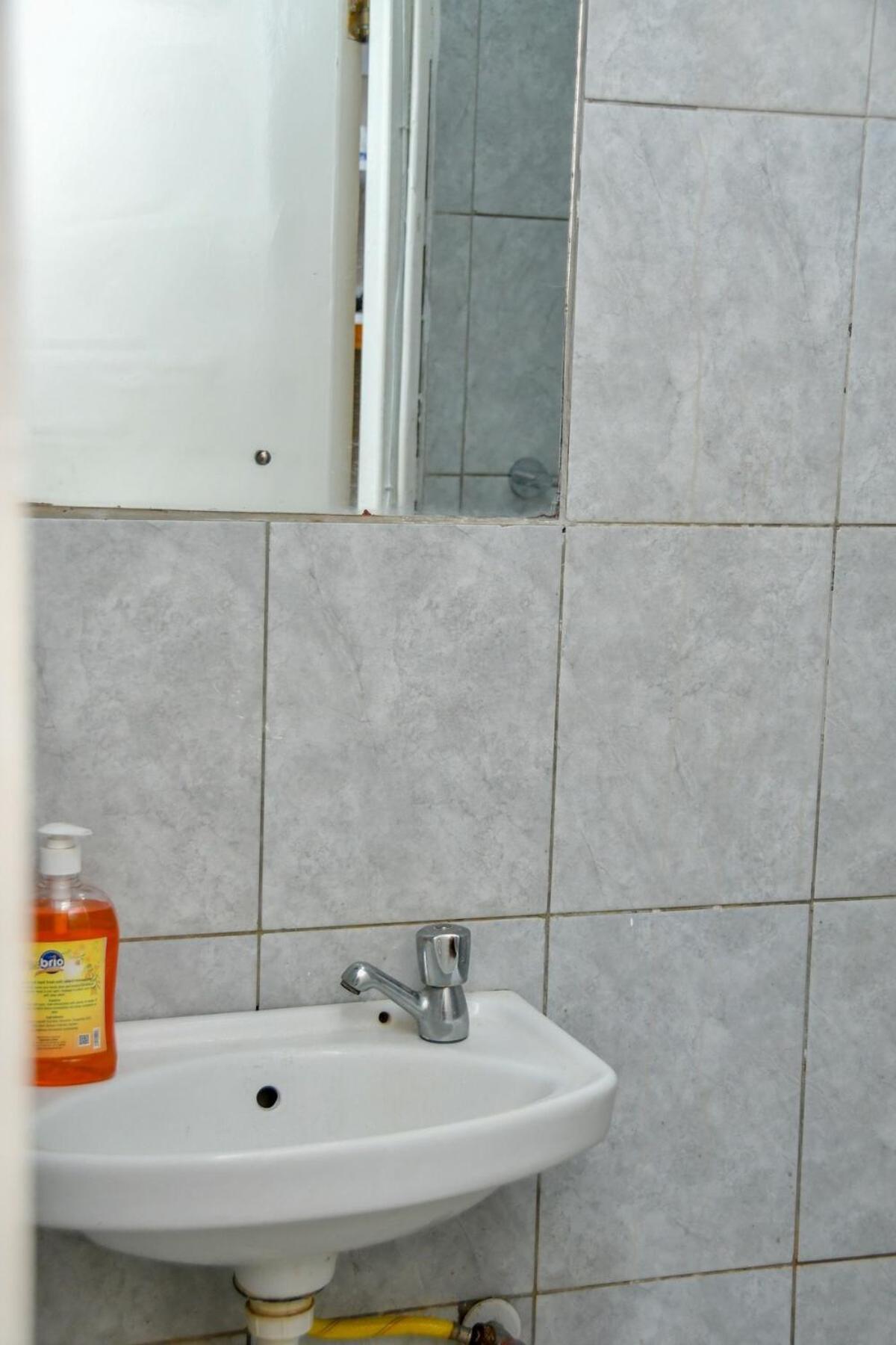 Stylish With Rooftop Pool In Nairobi-jojo Homes *