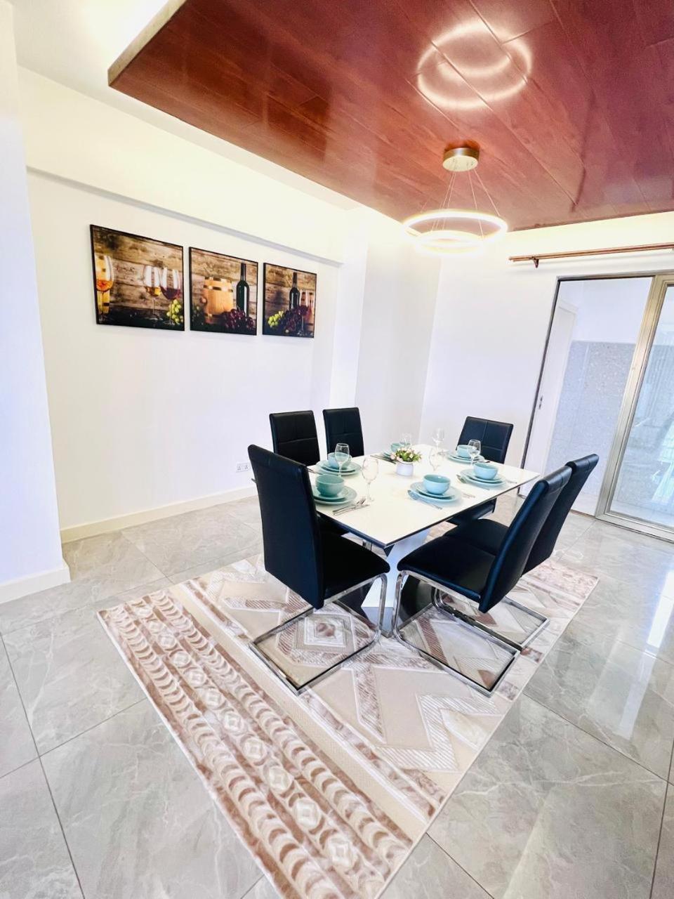 Apartment Classy Executive One Bedroom With Heated Swimming Fully Equipped Gym Ample Parking Space And Amazing Scenic Views *