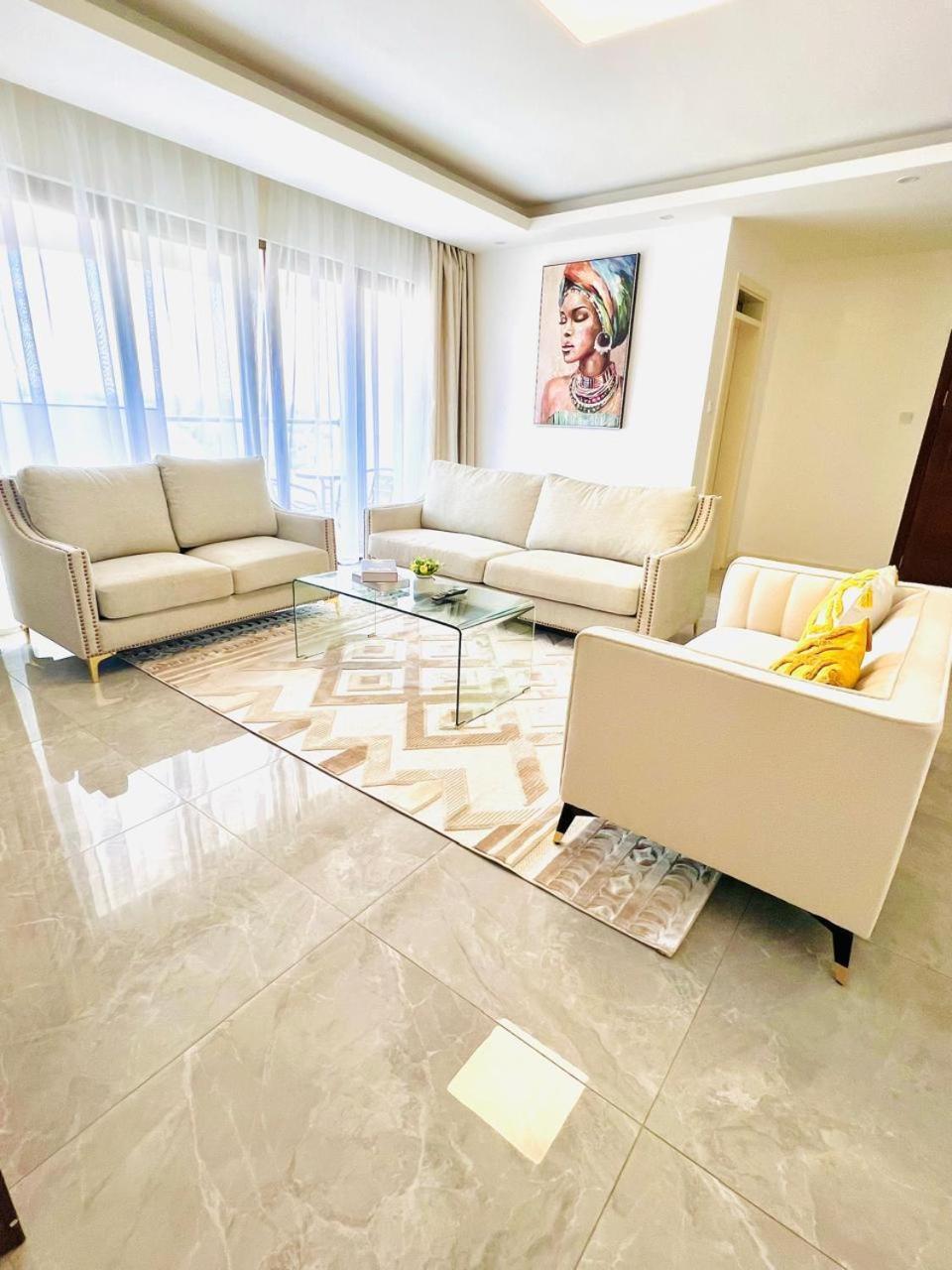 Apartment Classy Executive One Bedroom With Heated Swimming Fully Equipped Gym Ample Parking Space And Amazing Scenic Views *