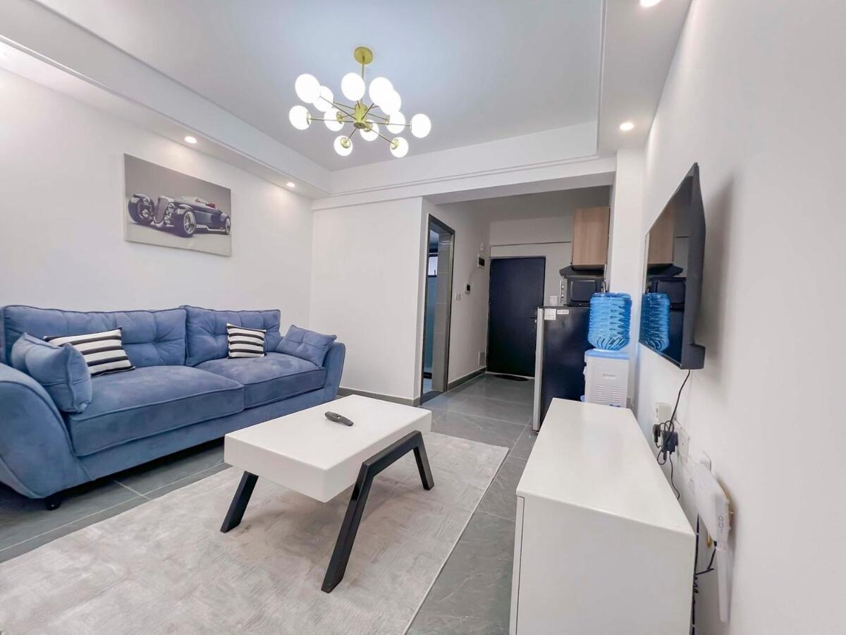 Riverside Heaven With Gym, Views Apartment *