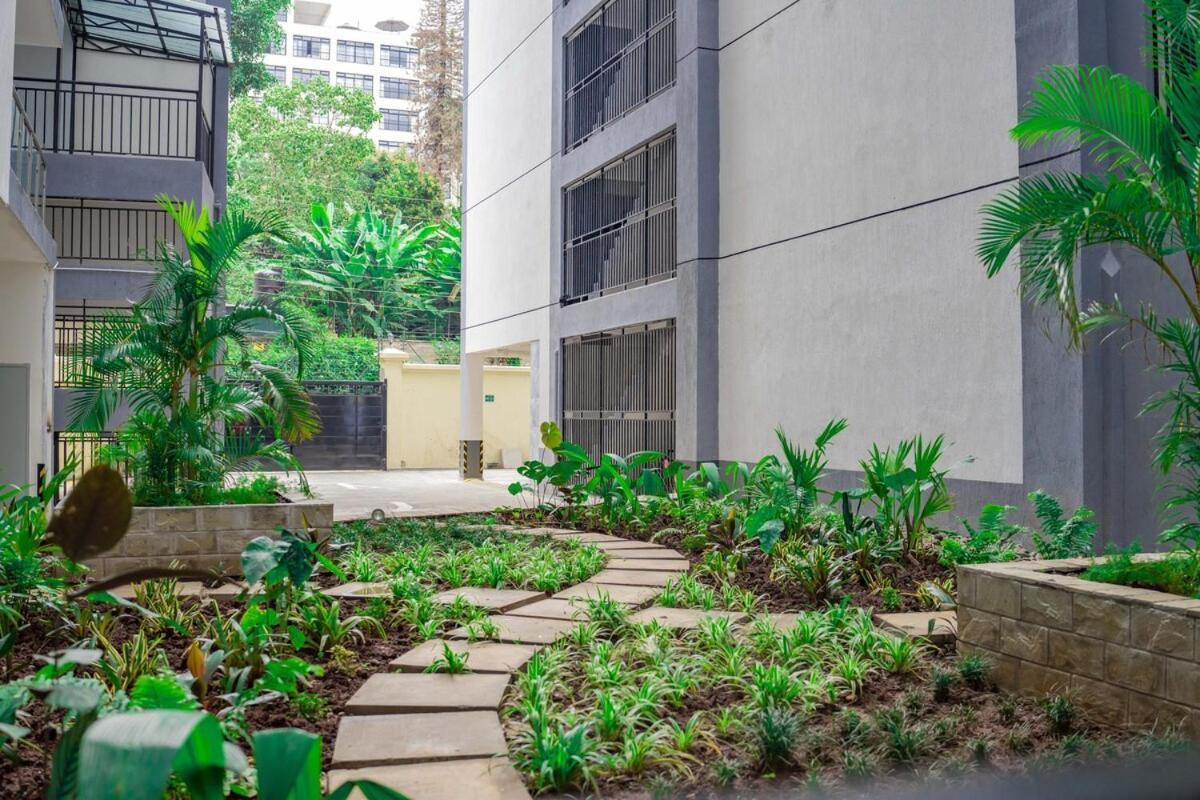 Riverside Heaven With Gym, Views Apartment *