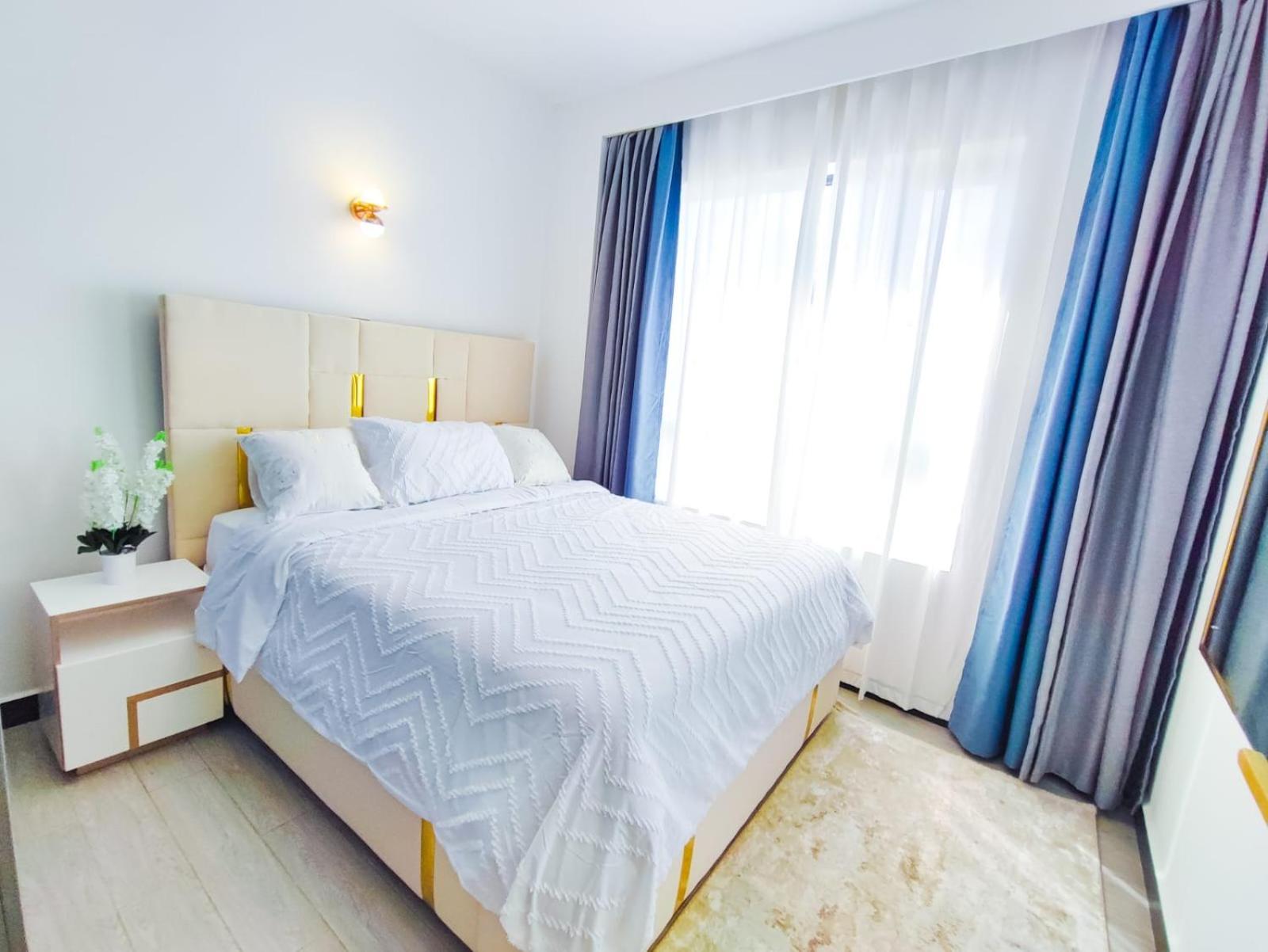 Elegant Classy With Swimming Pool ,fully Equipped Gym ,child Play Area And Close Proximity To Shopping Malls And Great Breathtaking Views Nairobi