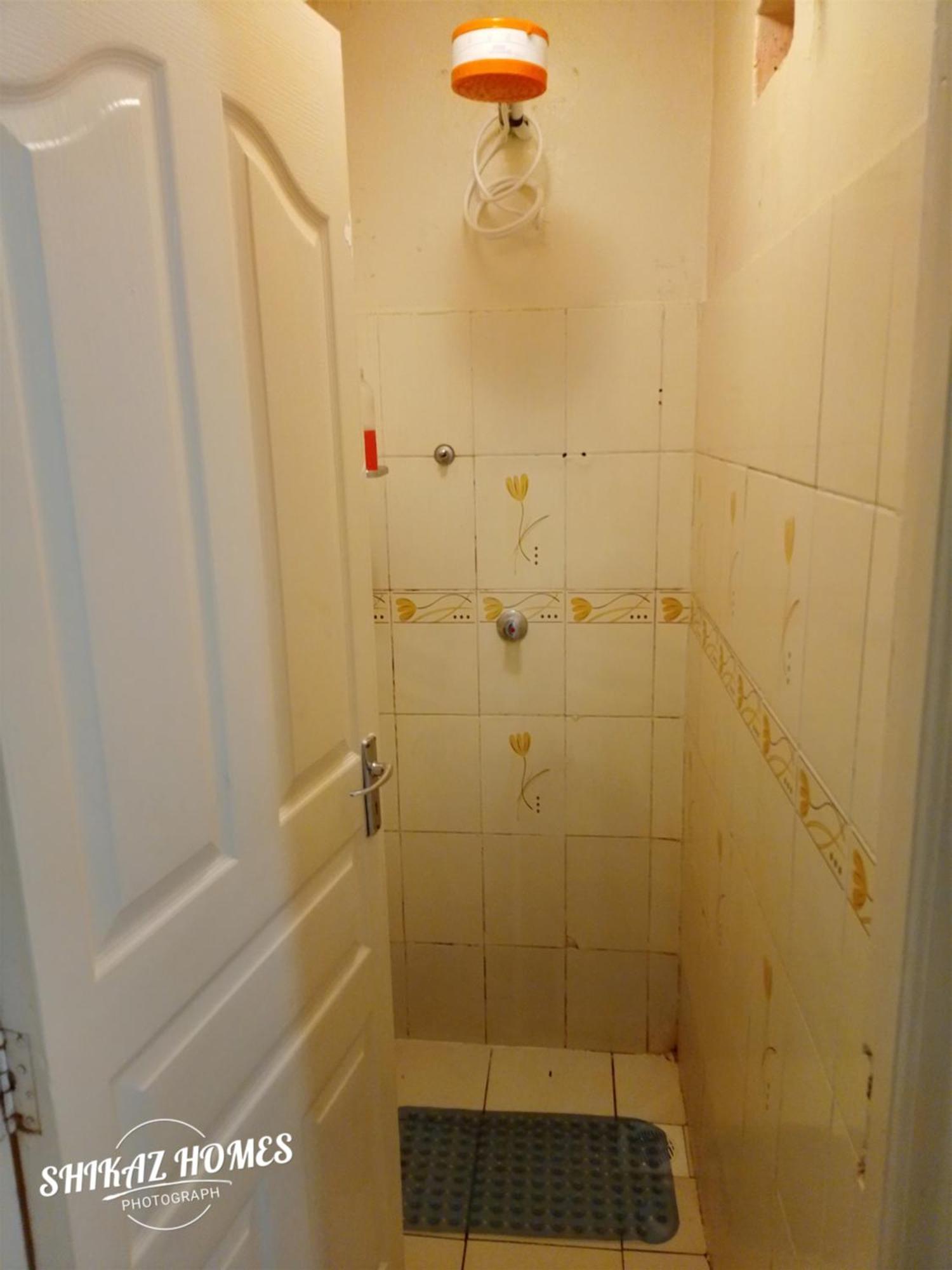 Shikaz Apartment