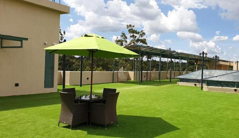 Modern, Fully Furnished 2bd *