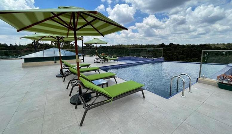 Modern, Fully Furnished 2bd * Nairobi