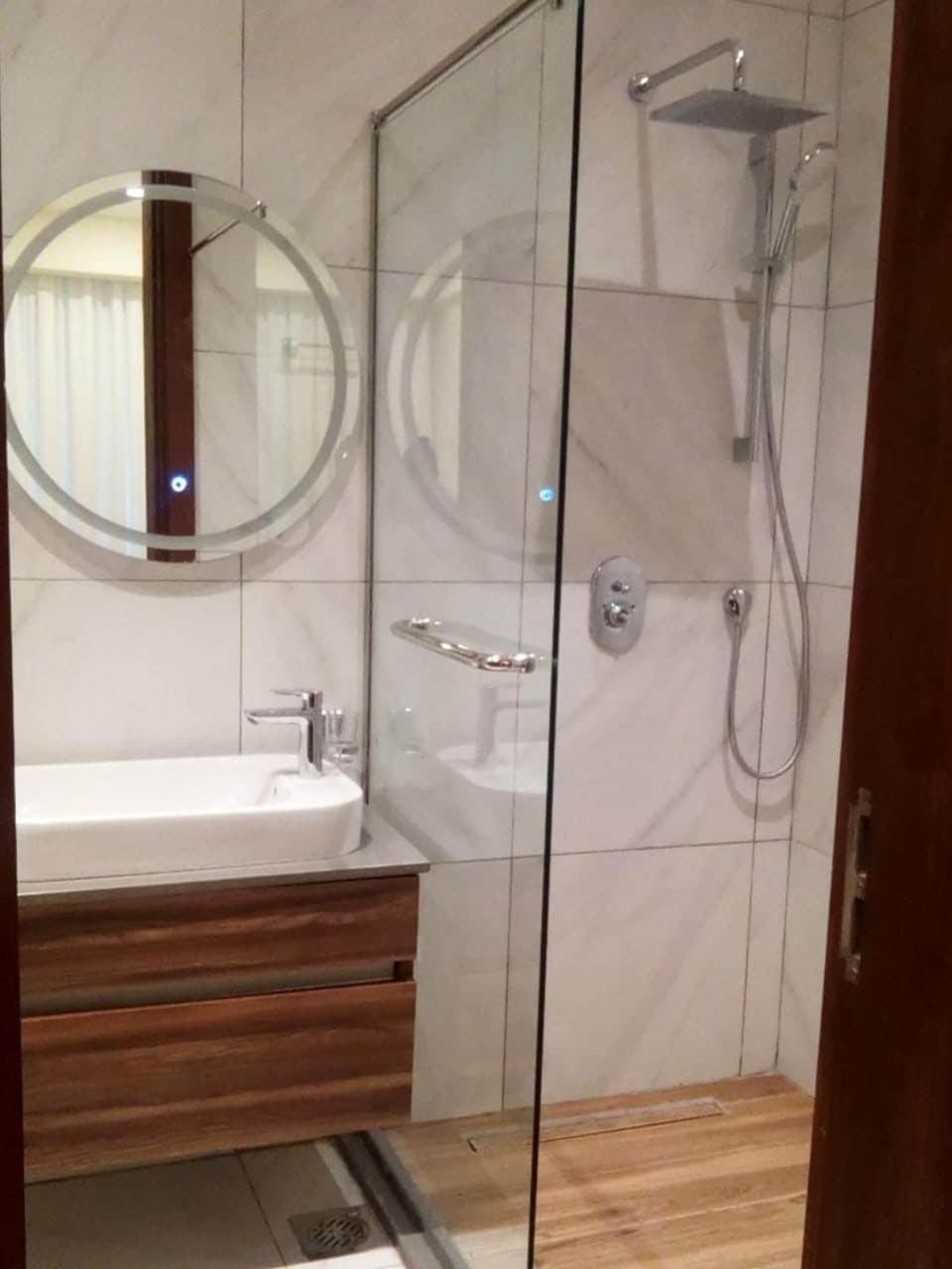 Apartment Modern, Fully Furnished 2bd Nairobi