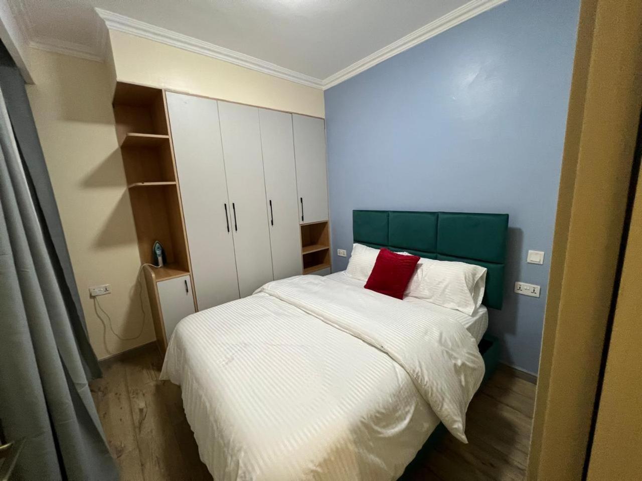 Apartment Luxurious Three Bedroom With Heated Swimming Pool Fully Equipped Ample Parking Space And Relaxing Rooftop With Amazing Views Nairobi