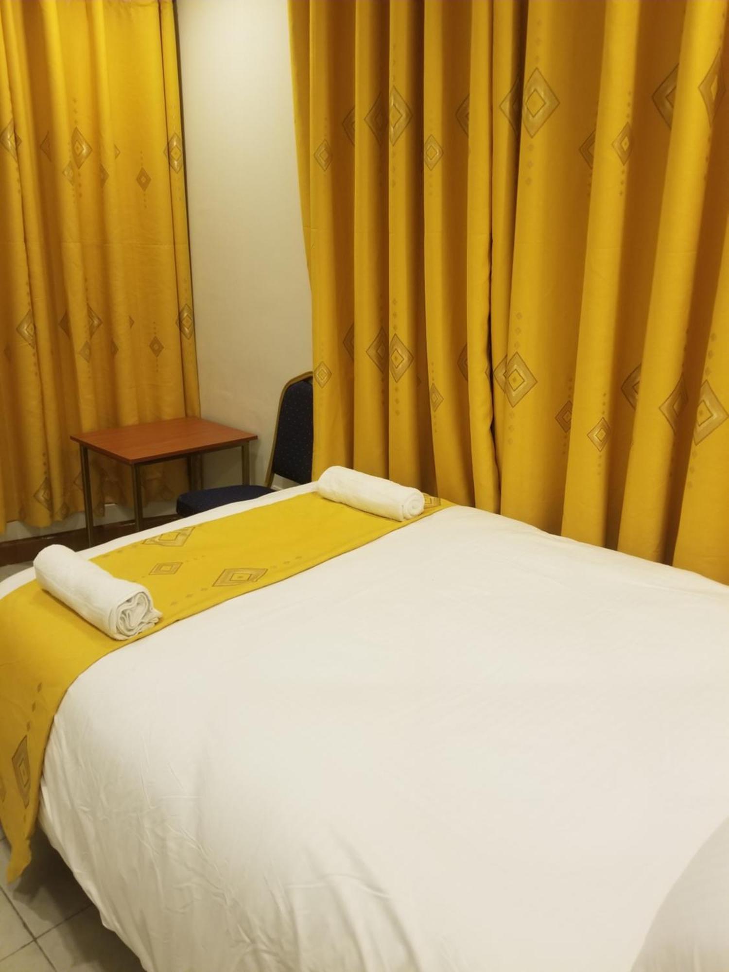 7 Days Inn