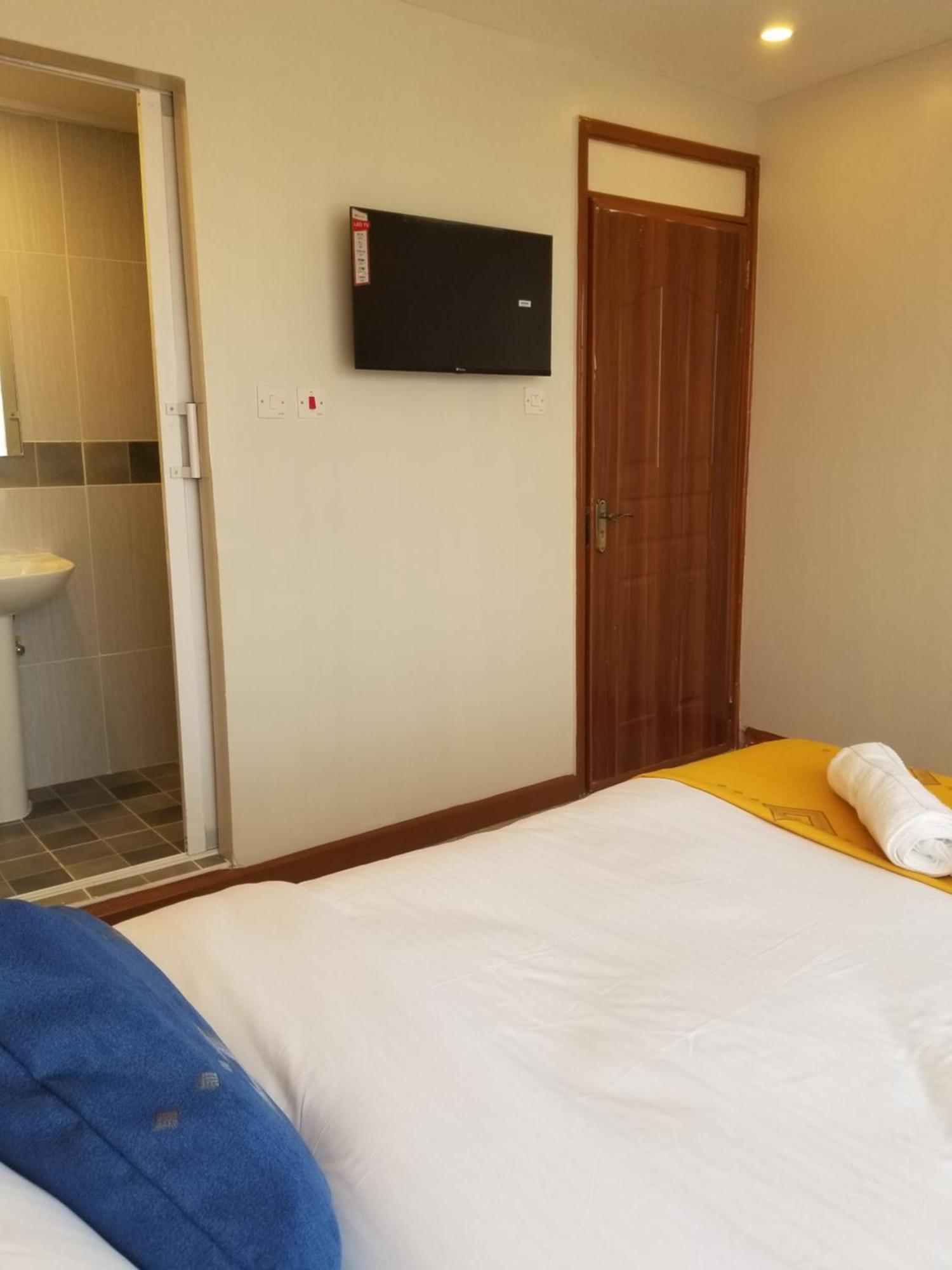 7 Days Inn