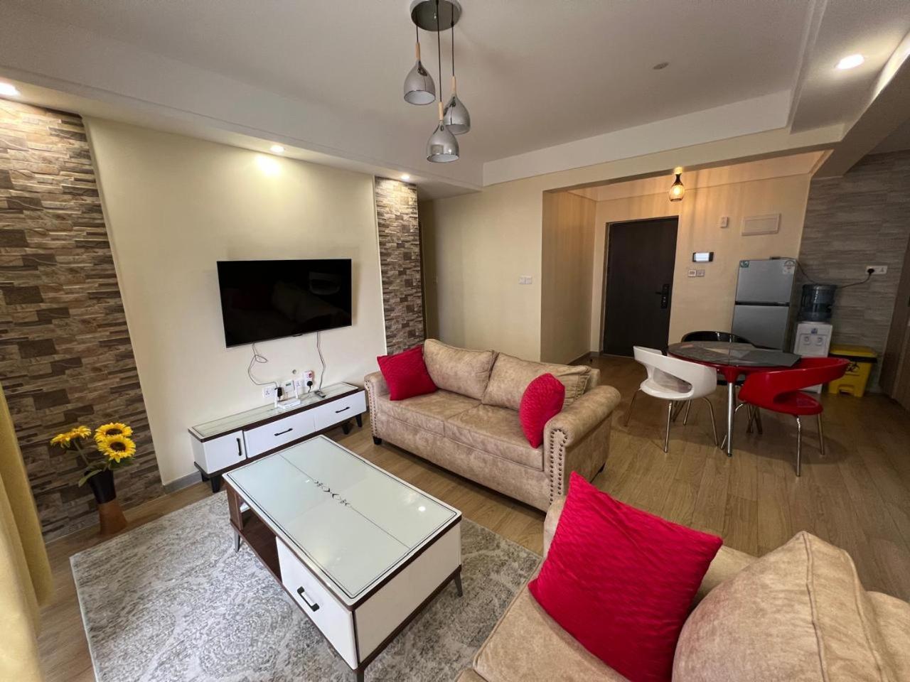 Executive Catchy One Bedroom With Ample Parking Space Heated Swimming Pool Fully Equipped Gym And Relaxing Rooftop With Views Nairobi