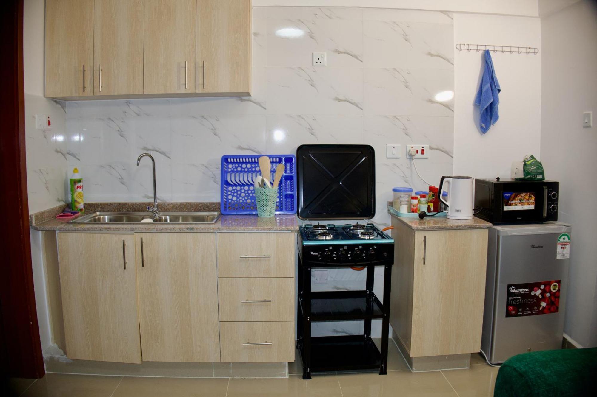Stadeview Apartments, West Apartment *
