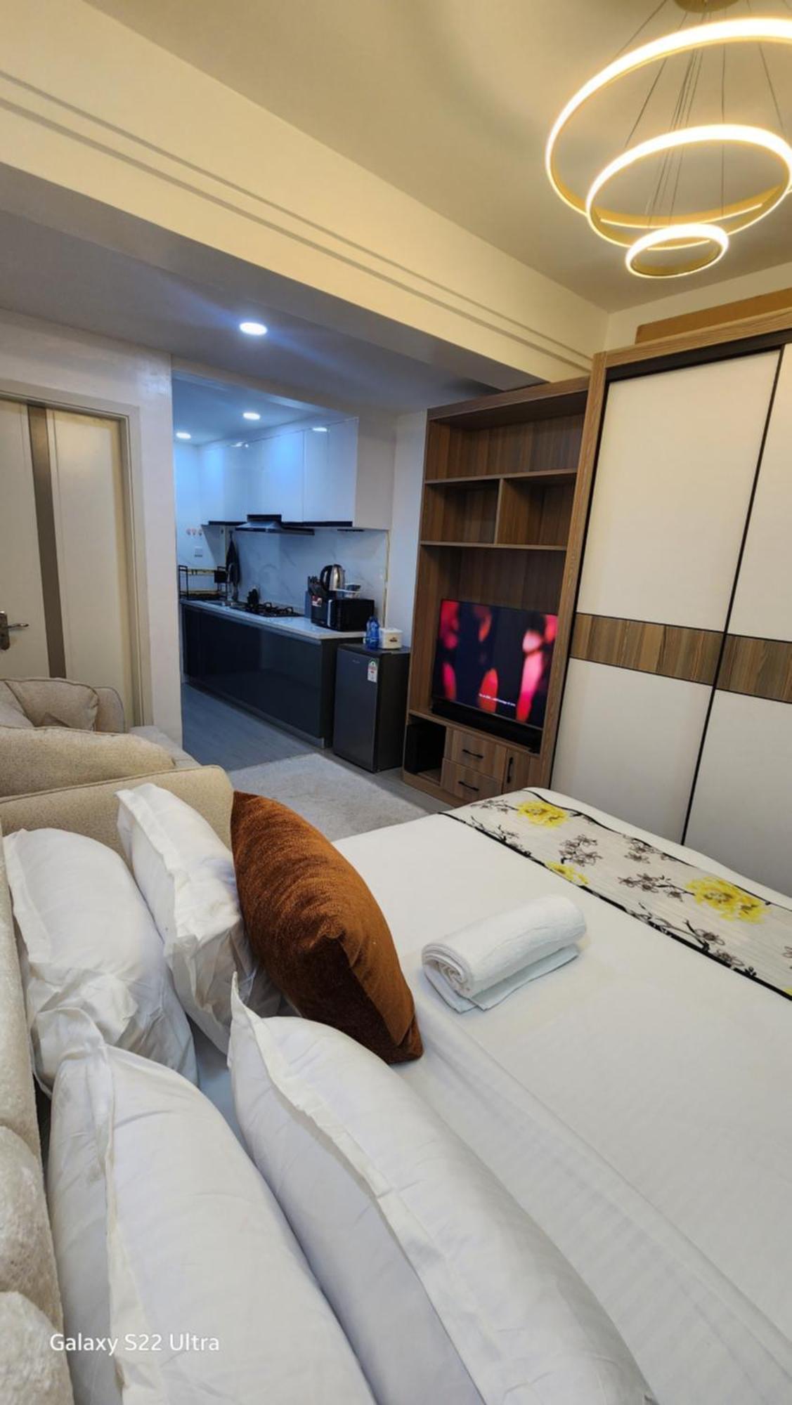 The Mancave With Balcony & Gym Nairobi