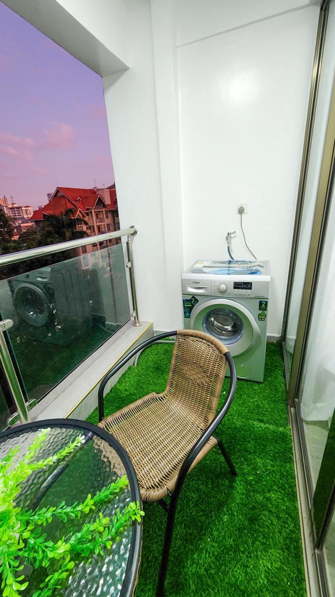 The Mancave With Balcony & Gym * Nairobi