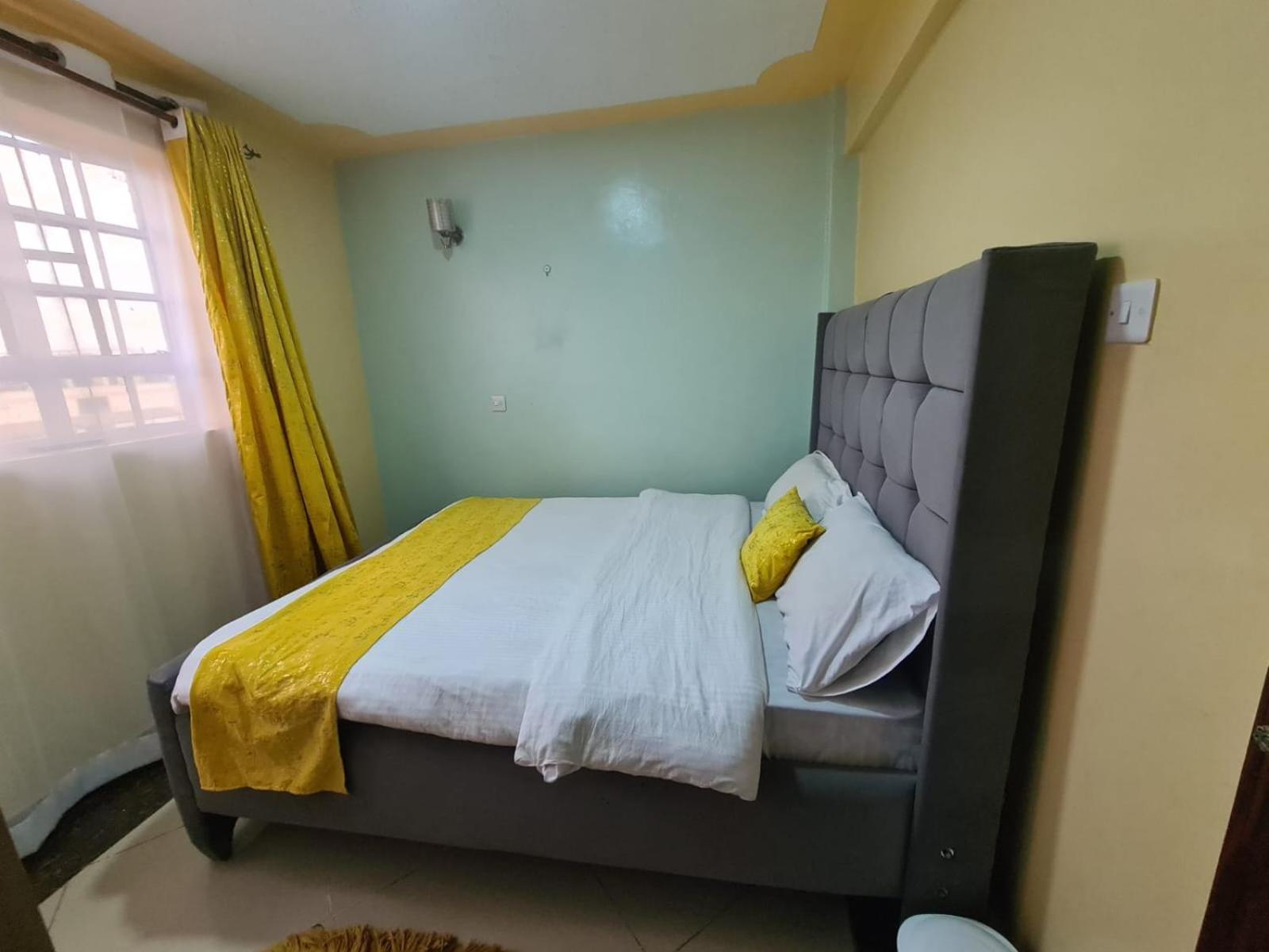 Very Demure One Bedroom With Free Parking