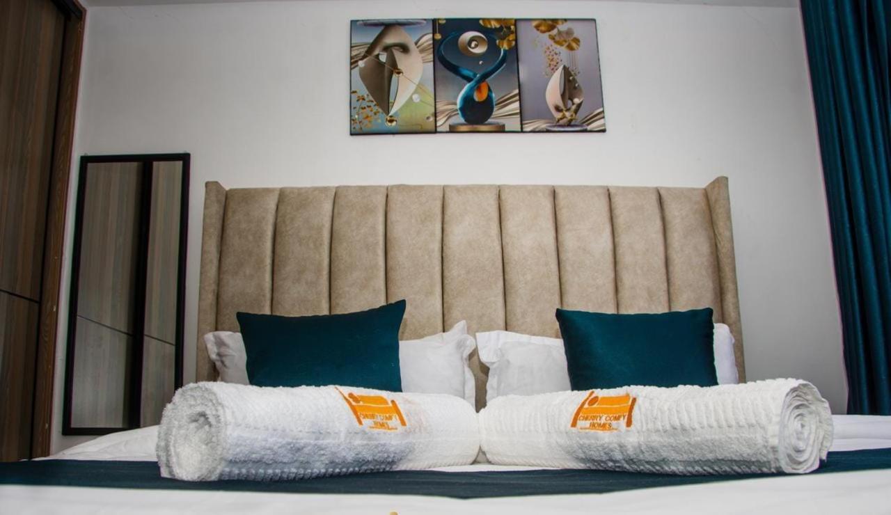Lili Fount Luxury Homes
