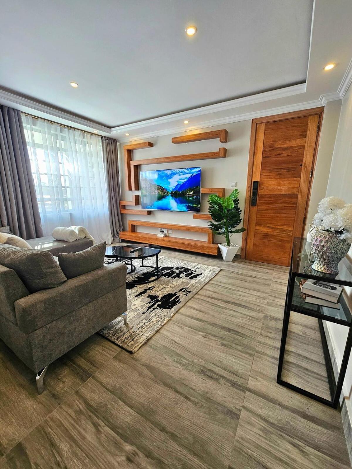 Noble Heights 2 Bedroom In Jamhuri Apartment