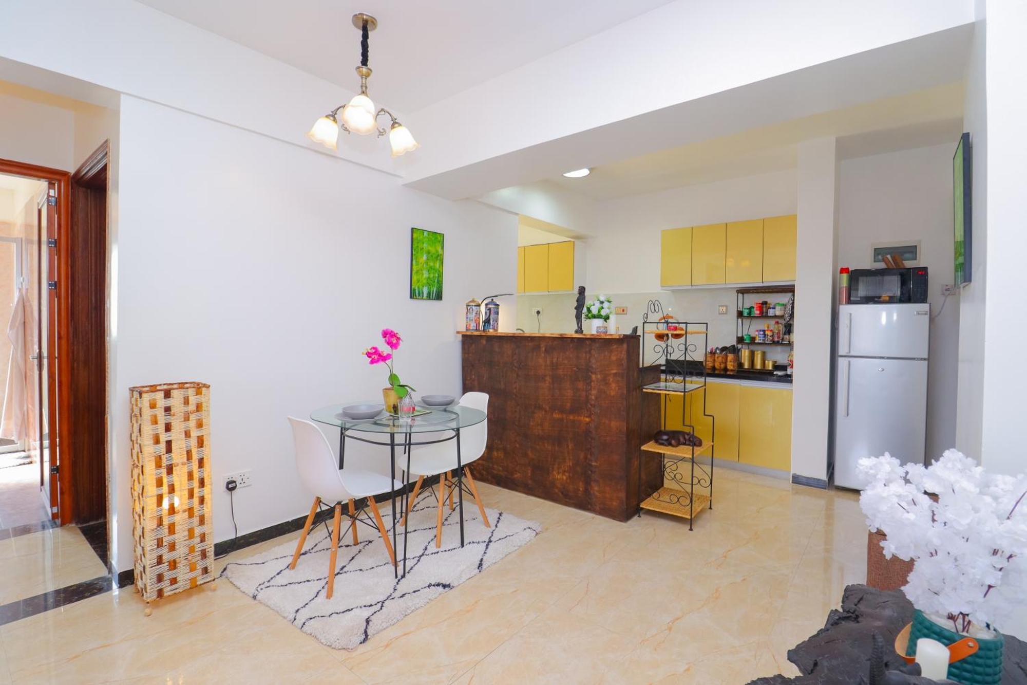 Tanduu's Specious 2bdr With Full Kittchen & Washmachine In Kilimani *