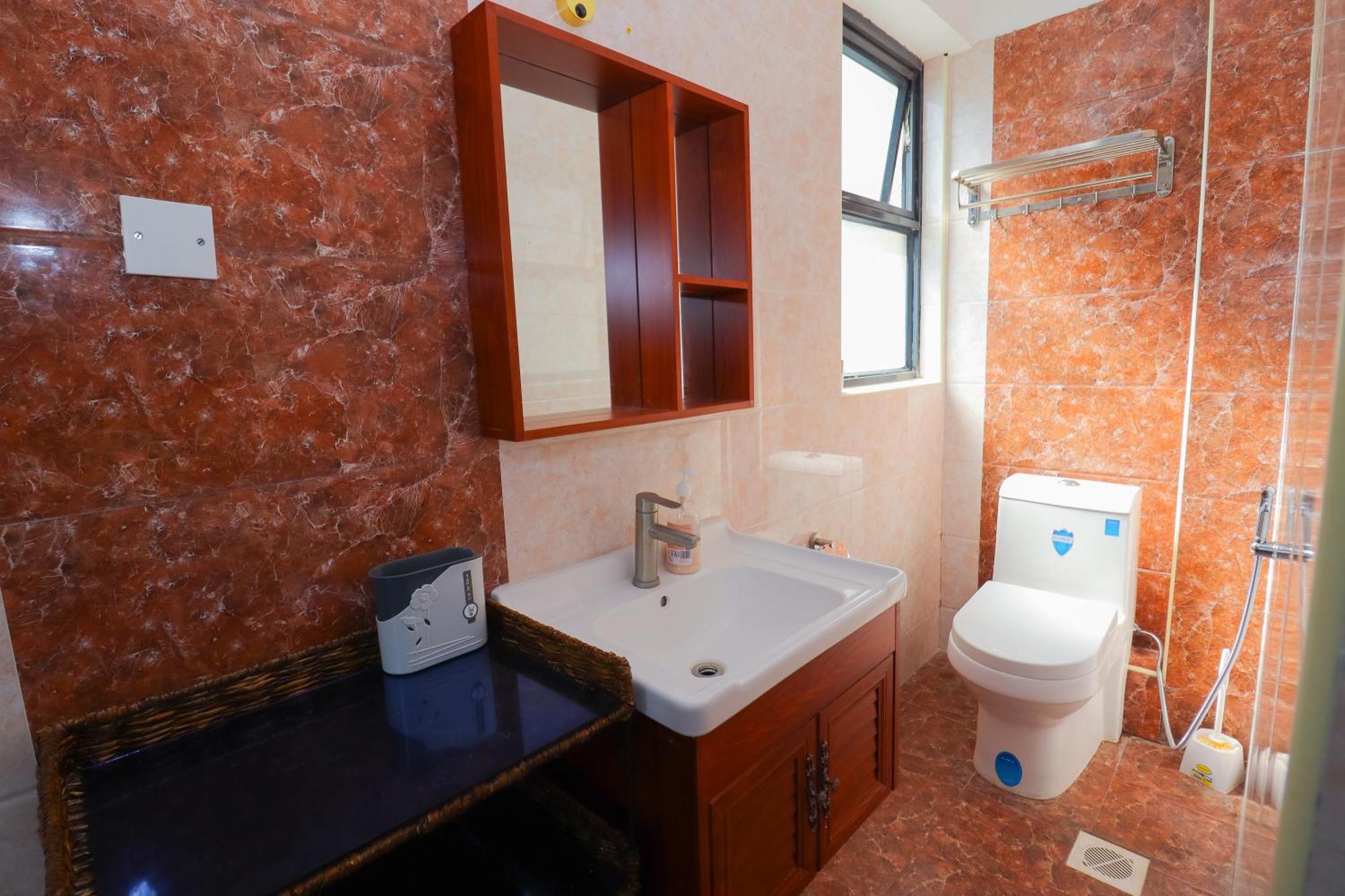 Tanduu's Specious 2bdr With Full Kittchen & Washmachine In Kilimani Nairobi