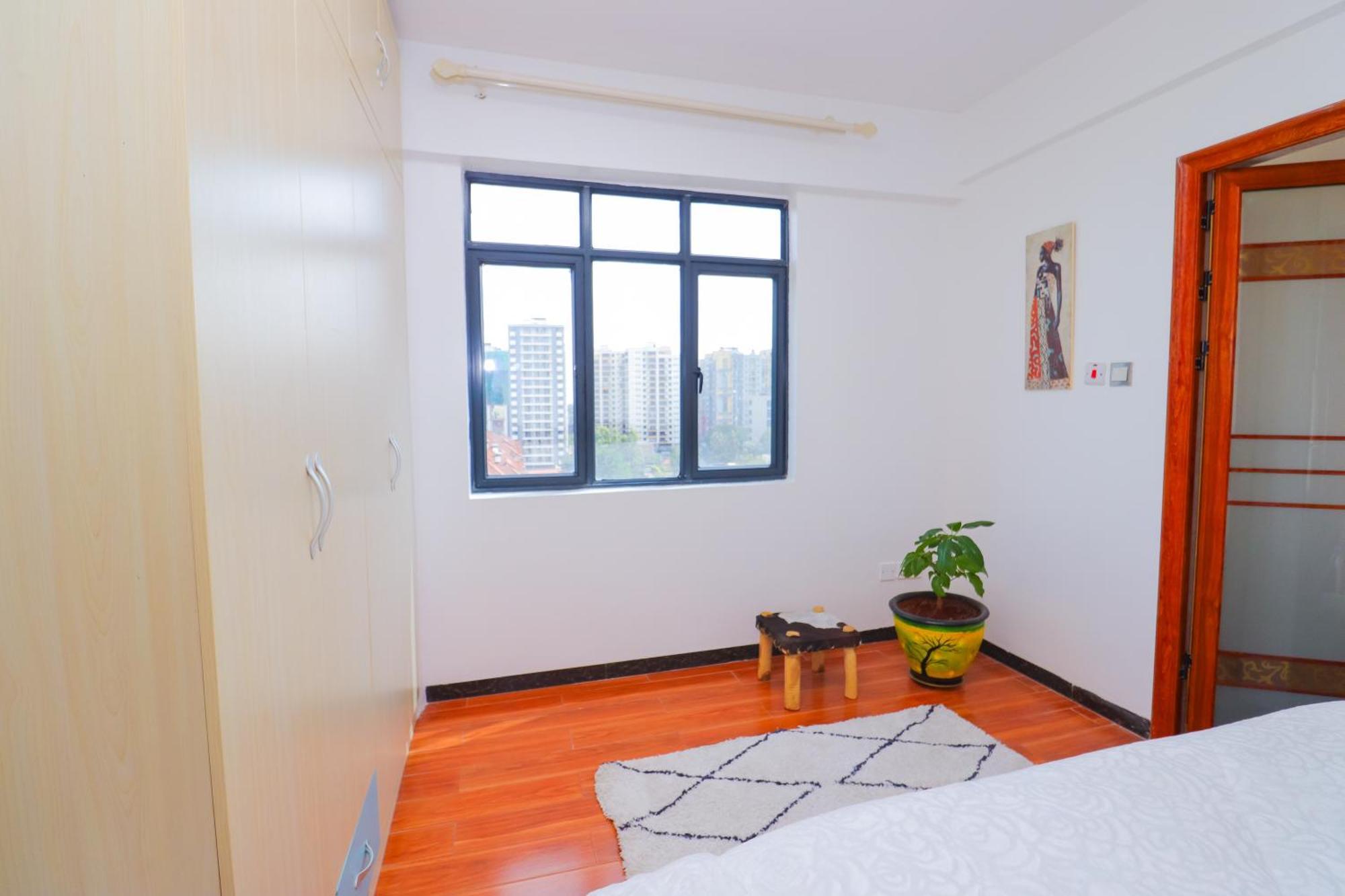 Apartment Tanduu's Specious 2bdr With Full Kittchen & Washmachine In Kilimani