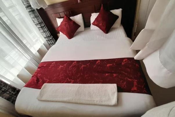 Epitome Times Hotel 3*
