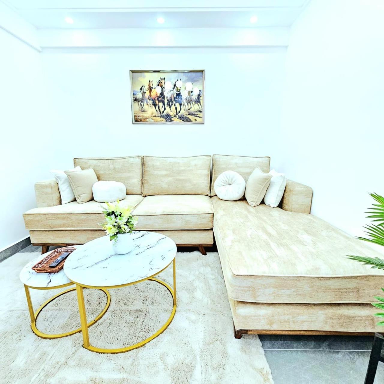 Luxury Winchester Apartment