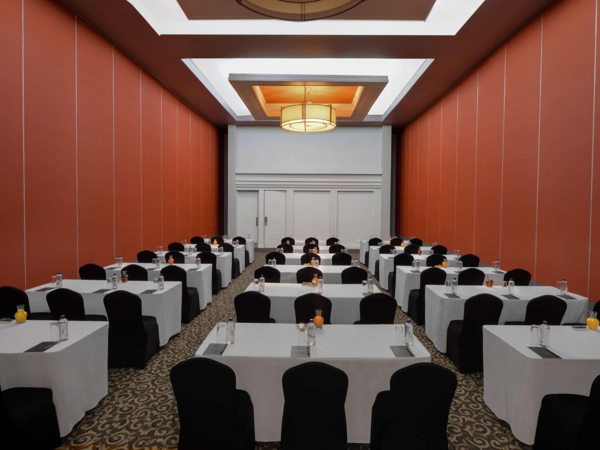 Pullman Upper Hill 5*