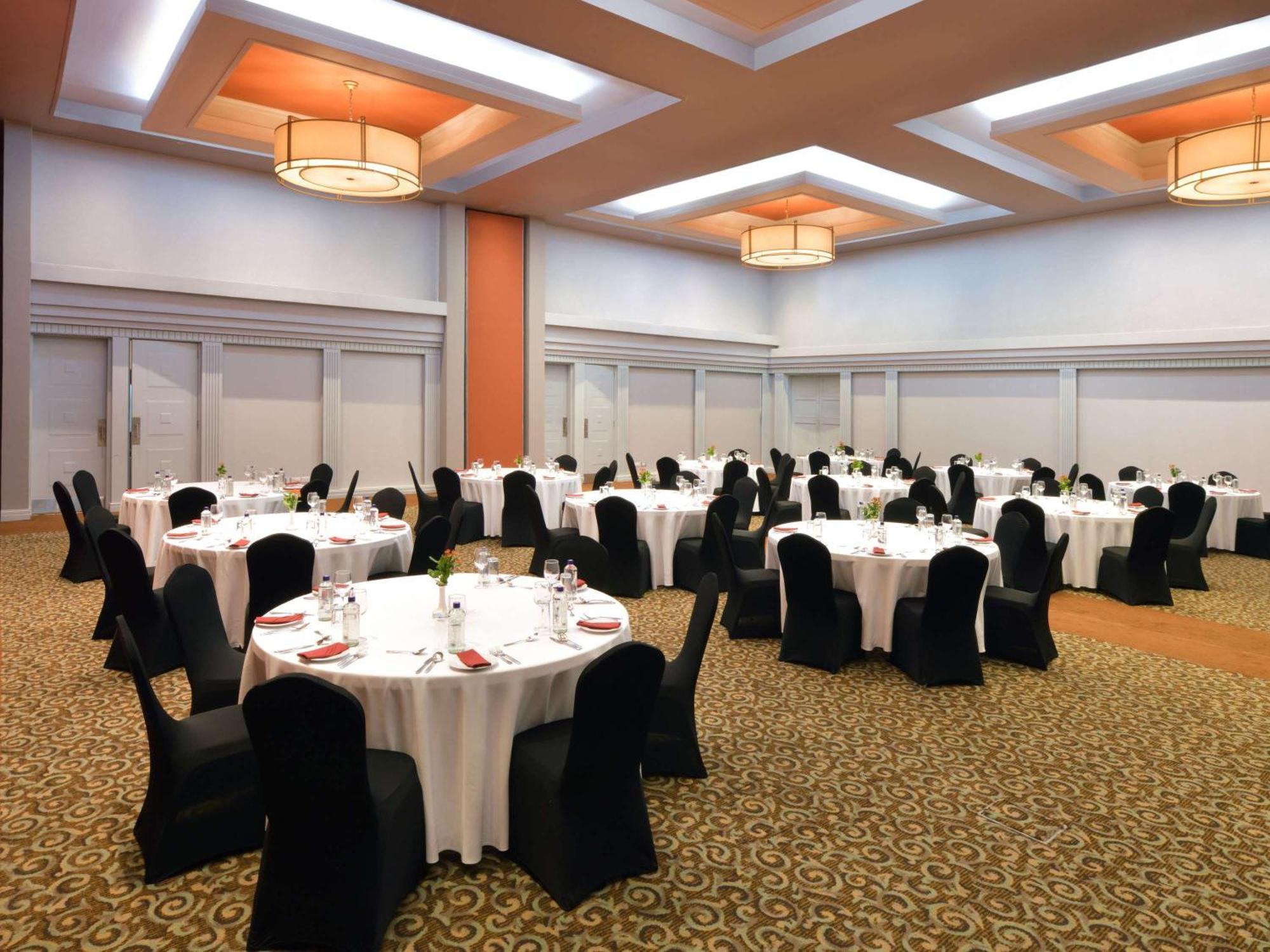 Pullman Upper Hill Hotel