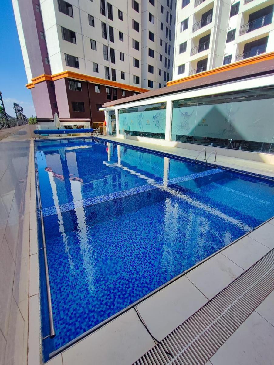 The Elegant Cozy Two Bedroom With Heated Swimming Pool Fully Equipped Gym Free Parking Space And Amazing Scenic Views * Nairobi