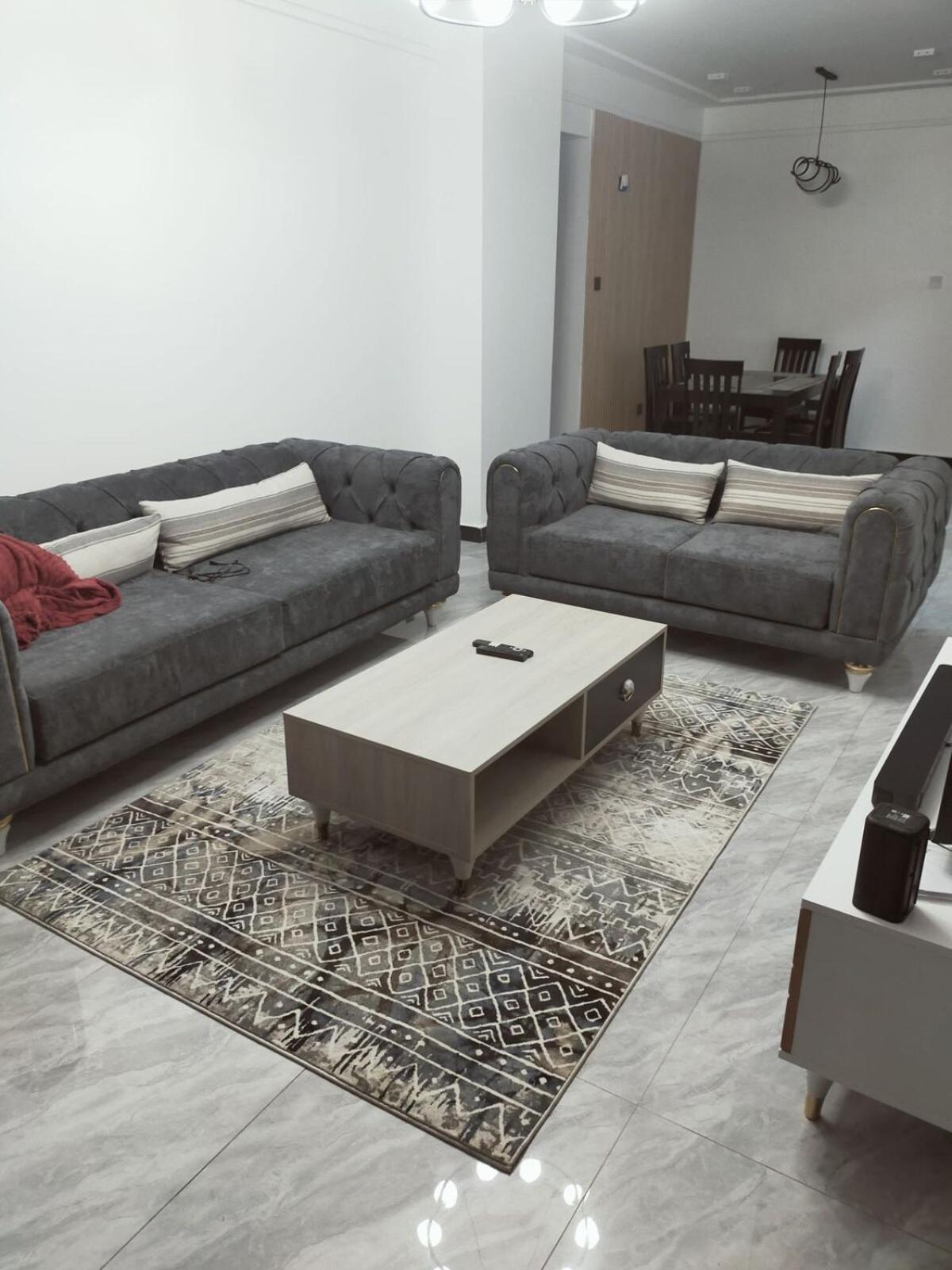 Apartment Cozy 2 Bedroom
