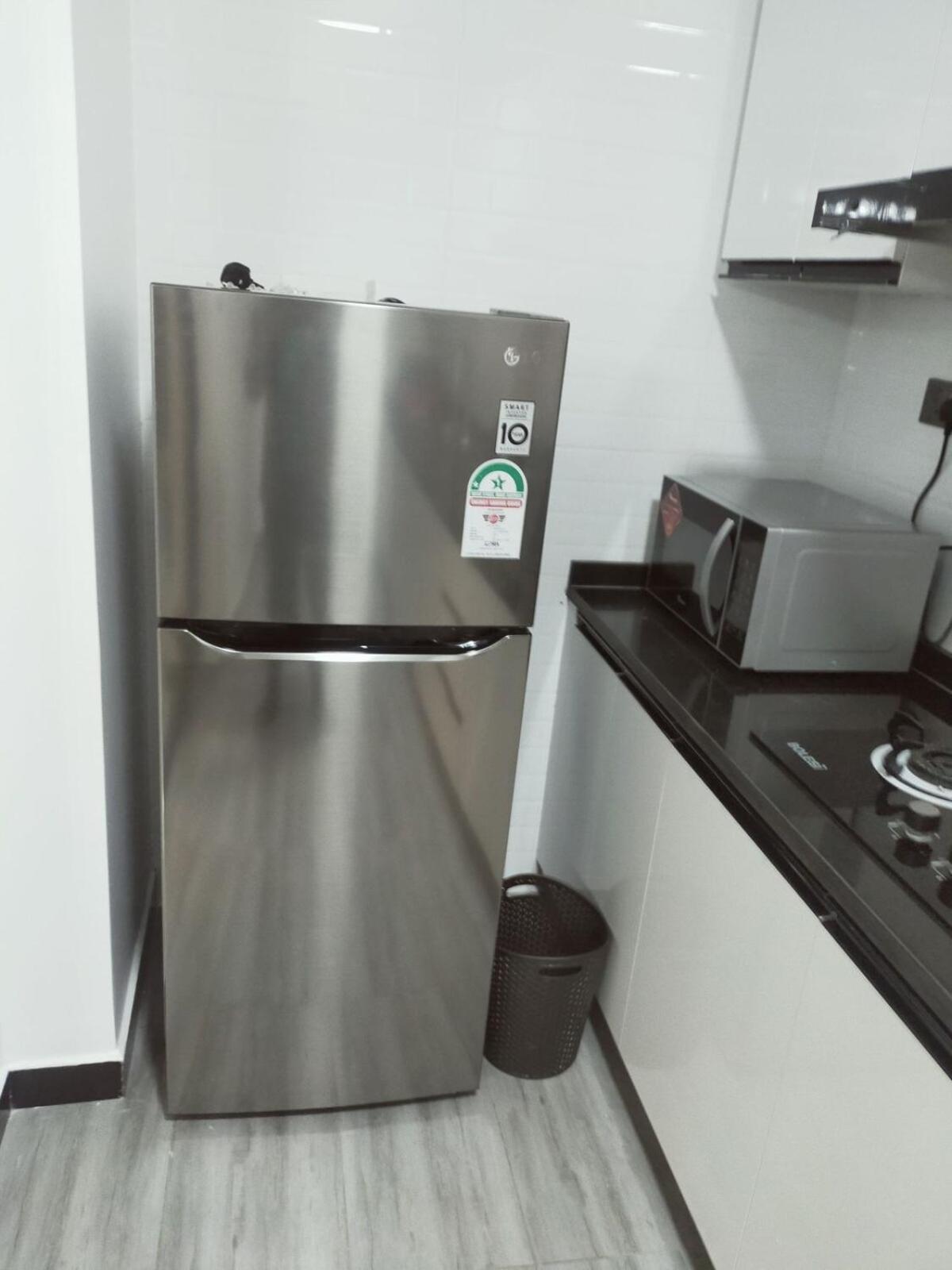Cozy 2 Bedroom Apartment *
