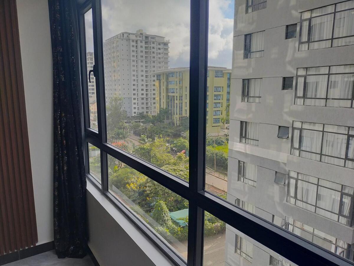Cozy 2 Bedroom Apartment *
