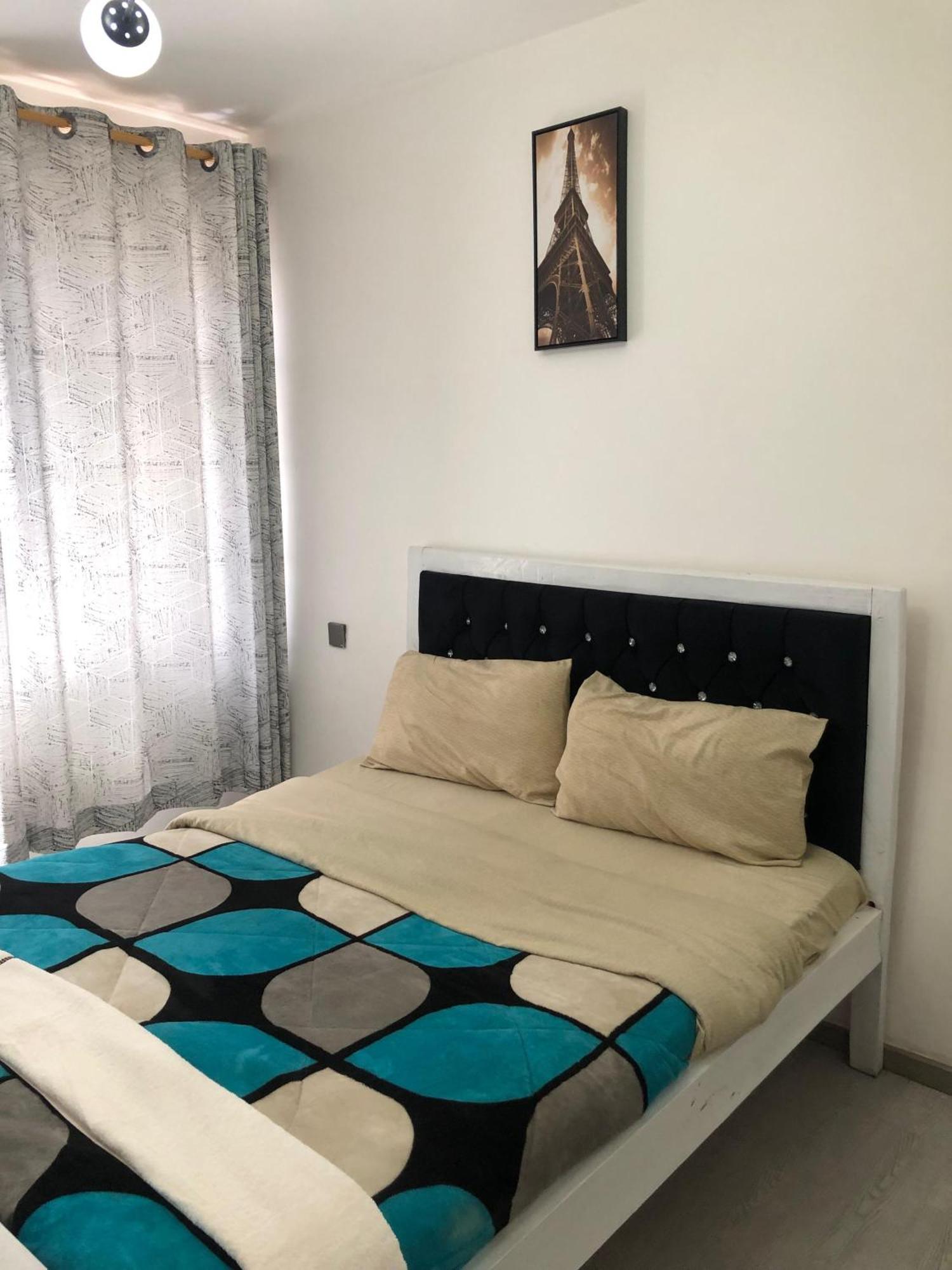 Apartment Charming Bedsitter In Kilimani