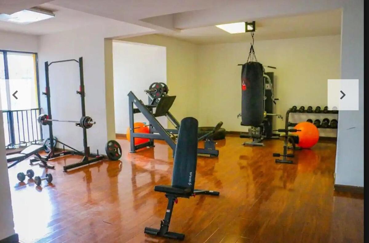 Cozy 3 Bedroom Apt, Indoor Heated Swimming Pool, Gym, Ample Parking, Children Play Area, Relaxing Garden, Amazing Views, In Kilimani Near Yaya Centre, China And Ngong Road Apartment