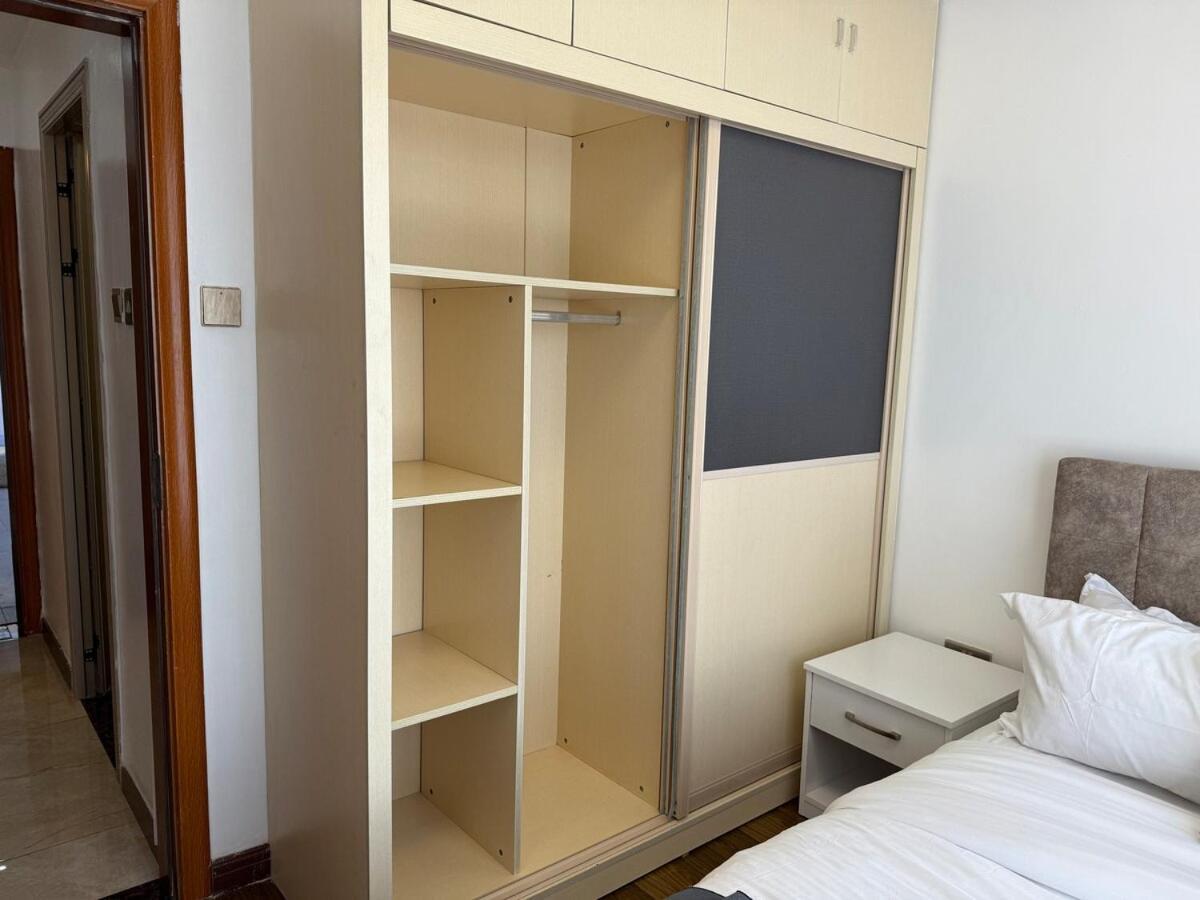 Cozy 3 Bedroom Apt, Indoor Heated Swimming Pool, Gym, Ample Parking, Children Play Area, Relaxing Garden, Amazing Views, In Kilimani Near Yaya Centre, China And Ngong Road Apartment
