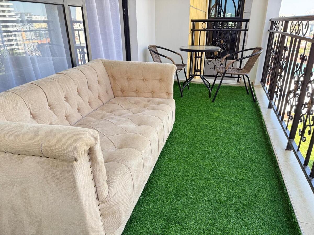 Apartment Cozy 3 Bedroom Apt, Indoor Heated Swimming Pool, Gym, Ample Parking, Children Play Area, Relaxing Garden, Amazing Views, In Kilimani Near Yaya Centre, China And Ngong Road Nairobi