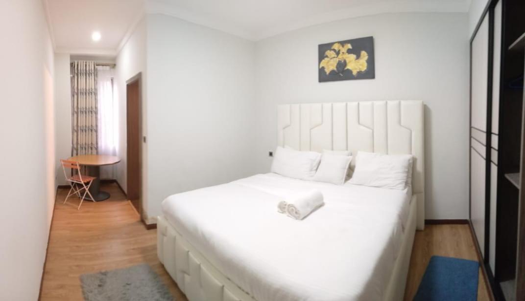 Apartment Luxe Living One Bedroom With Heated Swimming Pool Fully Equipped Gym Ample Parking Space And Relaxing Rooftop With Amazing Views *