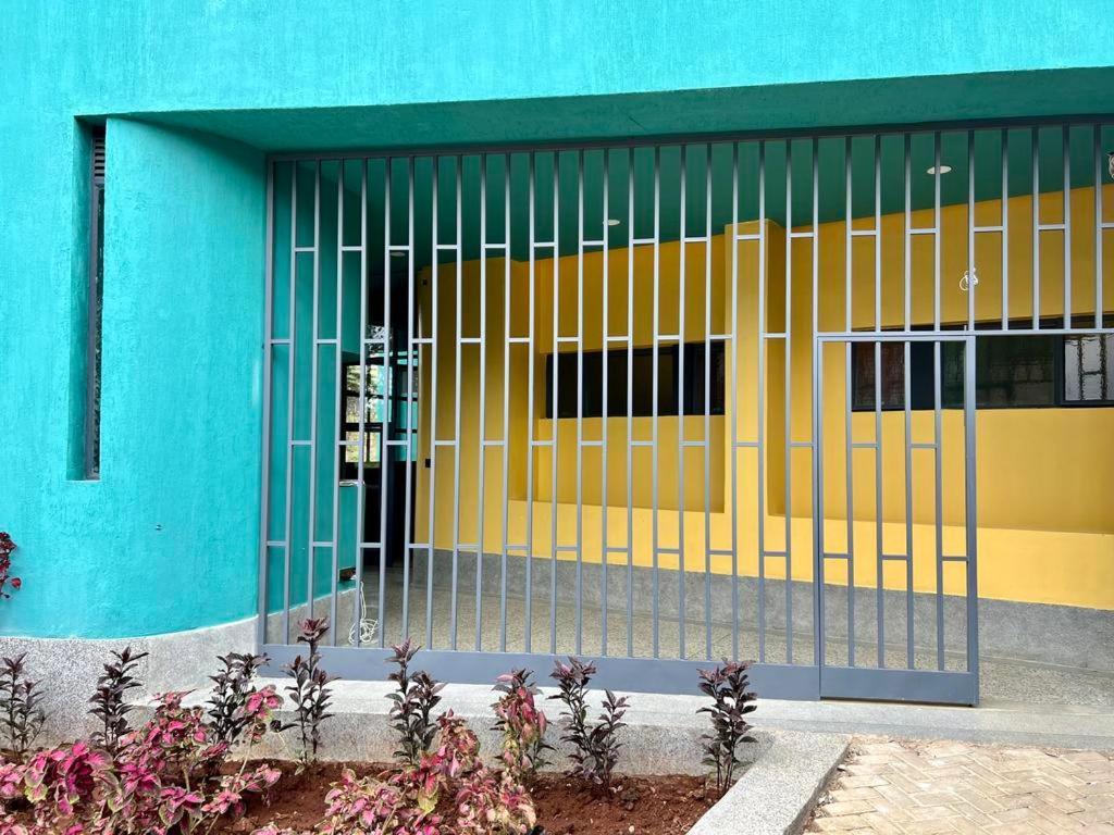 Adana Pods * Nairobi