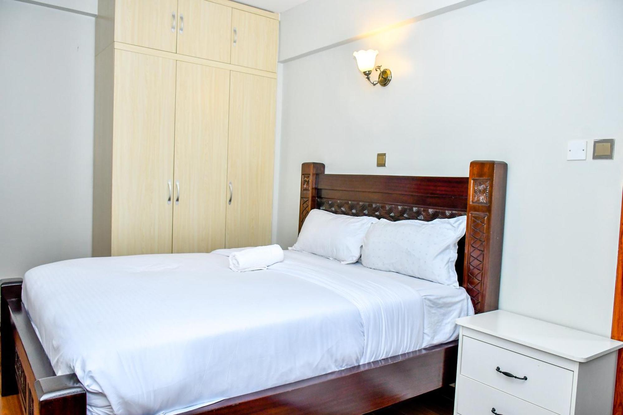 The Wills 3-bedroom With Extra In Kilimani Apartment *